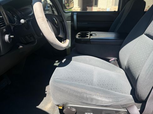 Used 2008 Chevrolet Silverado 1500 LT w/ Power Pack Plus image 11