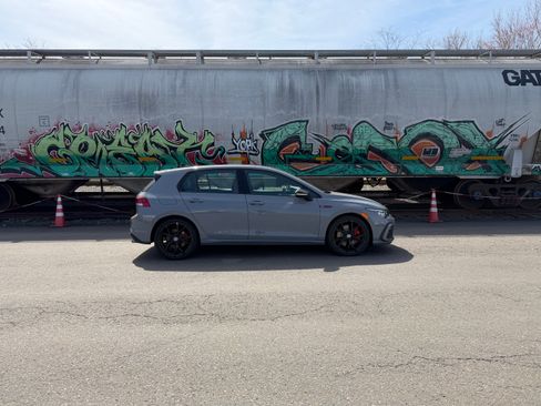 Used 2024 Volkswagen GTI SE w/ SE Leather Seats Package image 9