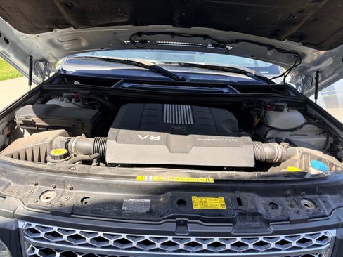 Used 2011 Land Rover Range Rover Supercharged AWD/4WD image 13