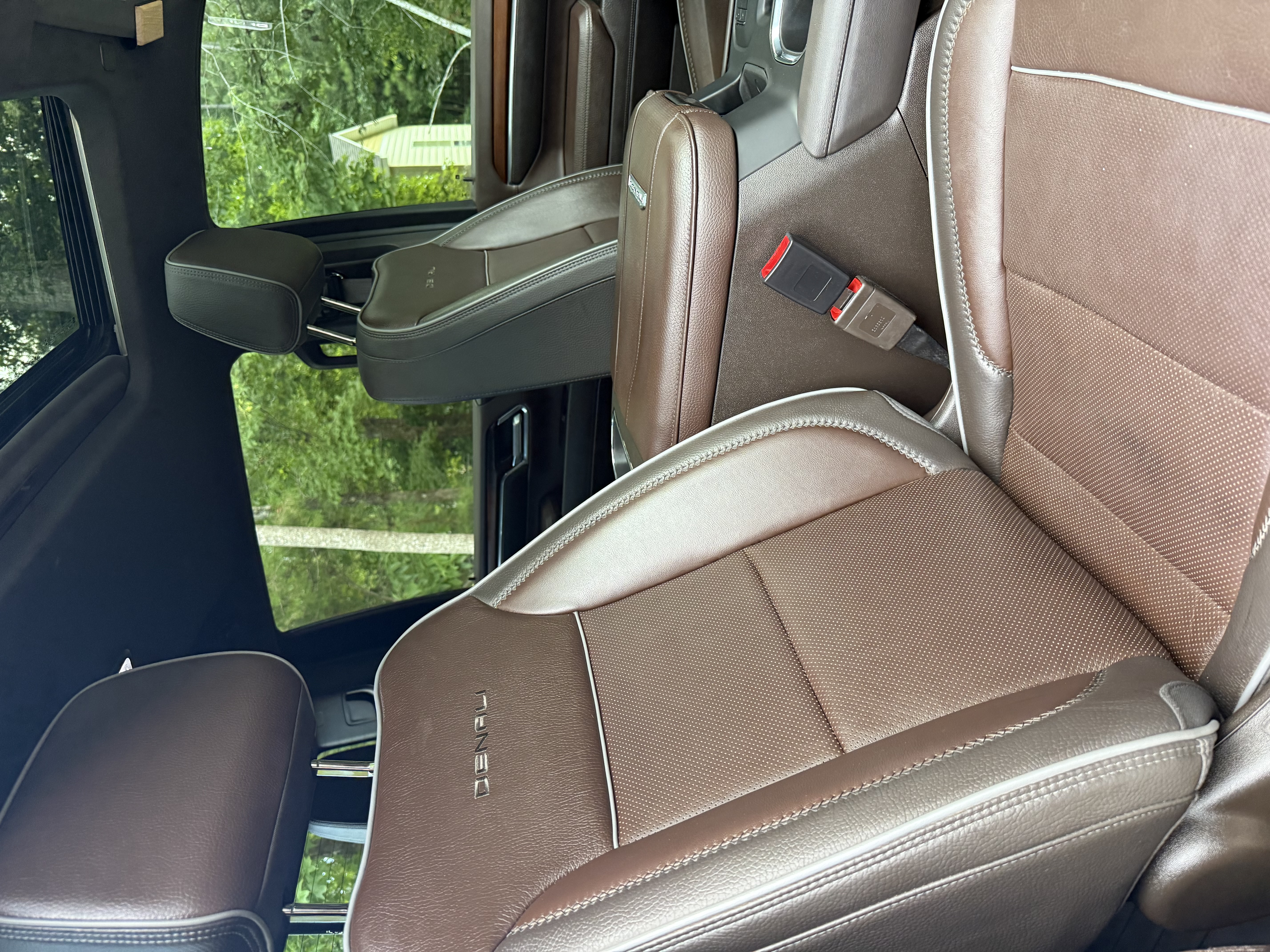 Used 2024 GMC Sierra 3500 Denali w/ Denali Reserve Package AWD/4WD image 12