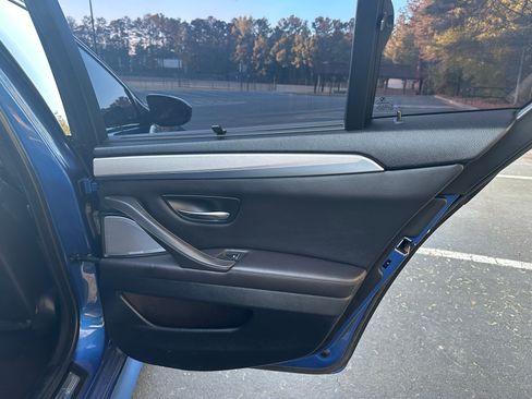 Used 2013 BMW M5 image 29