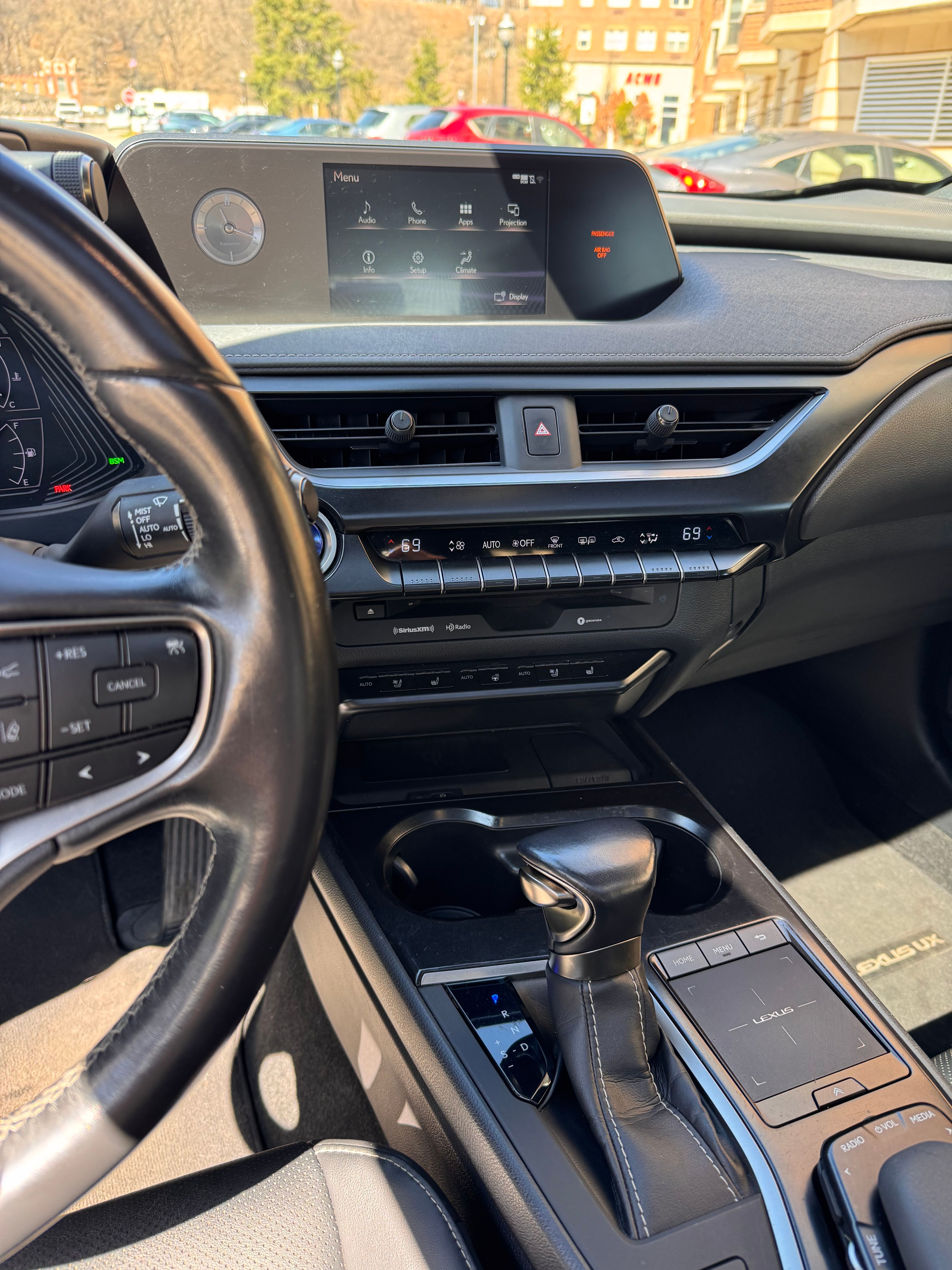 Used 2020 Lexus UX 250h w/ Premium Package AWD/4WD image 14