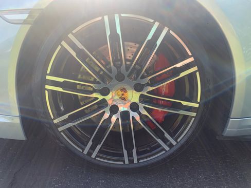 Used 2014 Porsche 911 4 Coupe AWD/4WD image 8