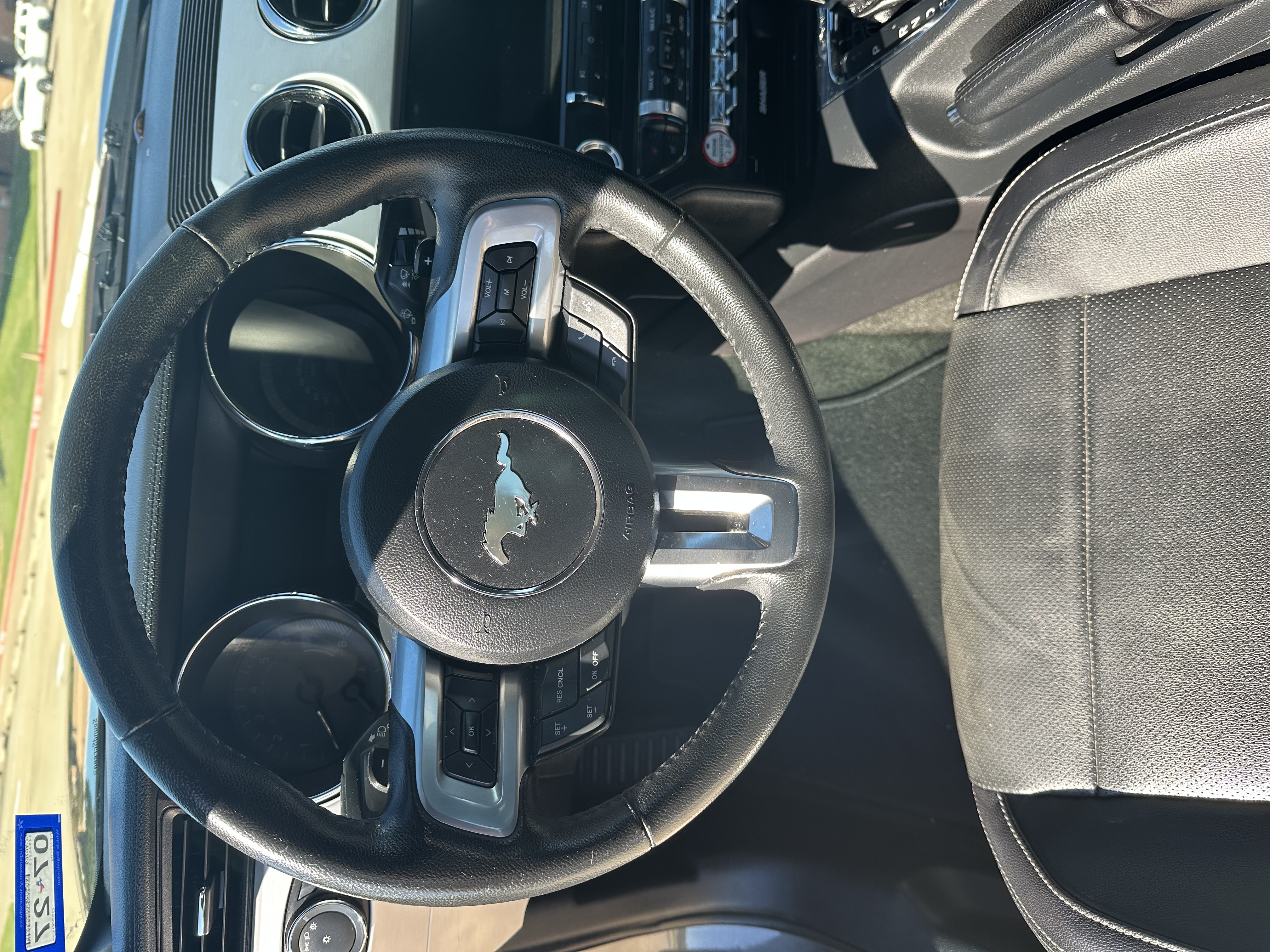Used 2016 Ford Mustang Premium RWD image 19