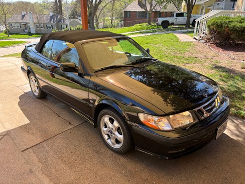 Used 2001 Saab 9-3 SE image 13