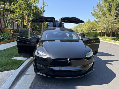 Used 2022 Tesla Model X AWD/4WD image 16