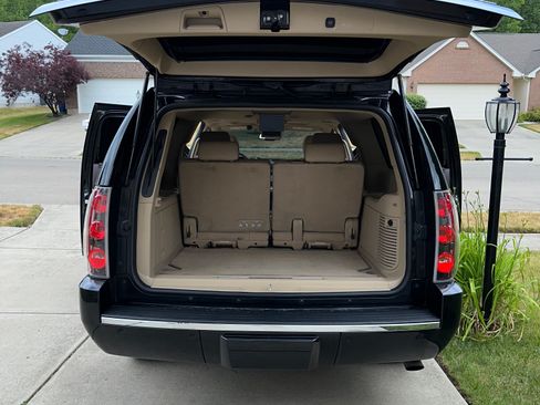 Used 2012 GMC Yukon XL Denali image 12
