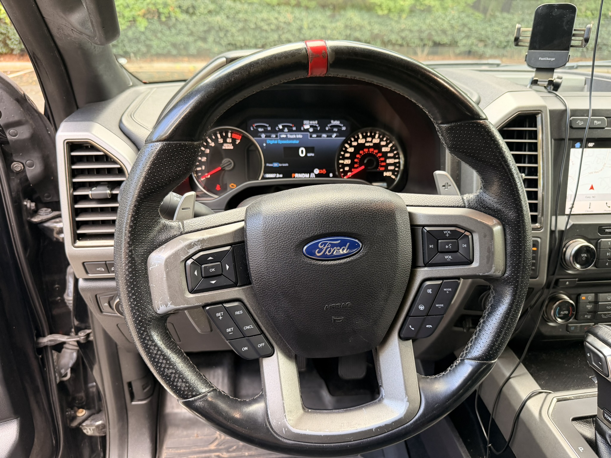 Used 2017 Ford F150 Raptor w/ Equipment Group 802A Luxury AWD/4WD image 15
