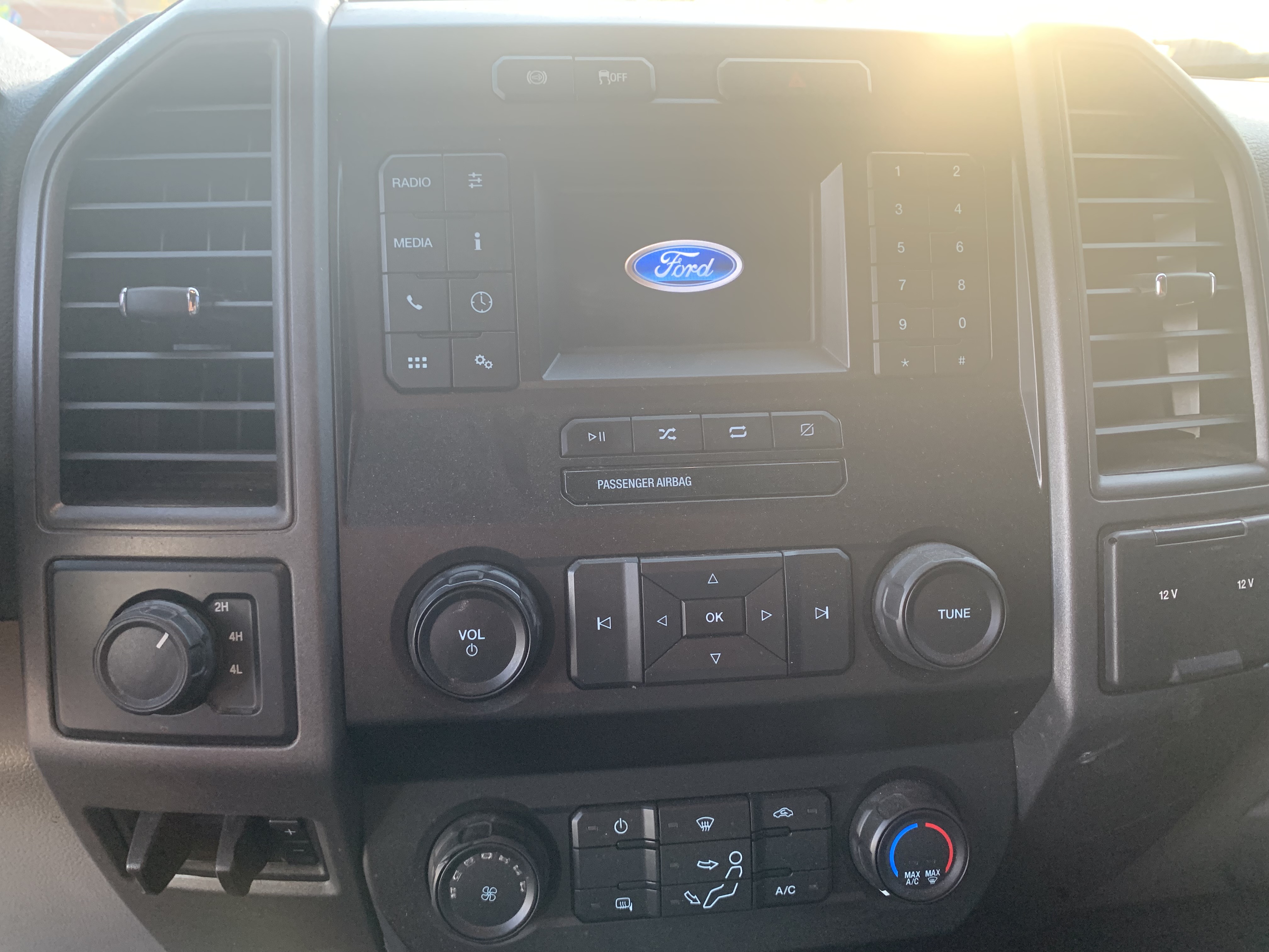 Used 2021 Ford F550 4x4 Crew Cab Super Duty image 5