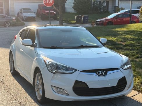 Used 2013 Hyundai Veloster w/ Style Pkg FWD image 1