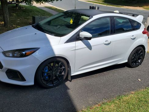 Used 2016 Ford Focus RS image 13