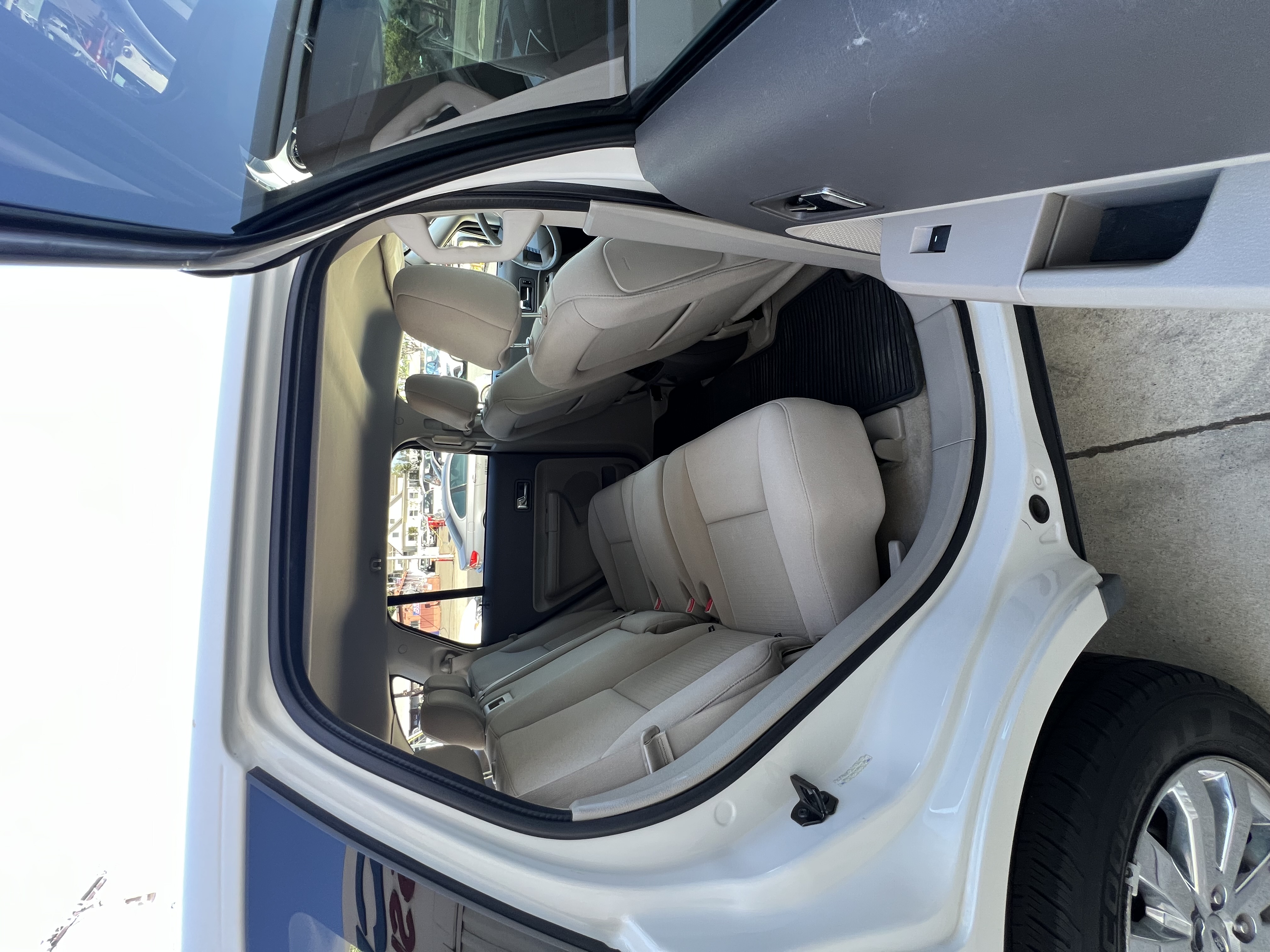 Used 2010 Ford Edge SEL AWD/4WD image 4