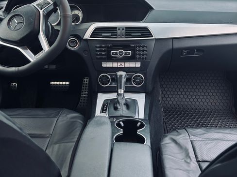 Used 2012 Mercedes-Benz C 250 C 250 Coupe 2D image 16