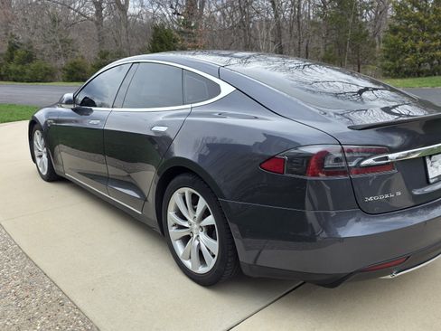 Used 2015 Tesla Model S 85D image 5