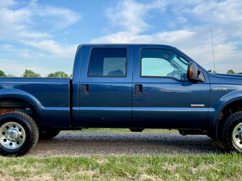 Used 2005 Ford F250 XLT AWD/4WD image 4