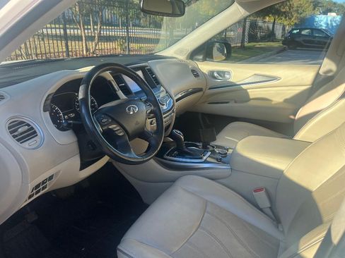 Used 2017 INFINITI QX60 3.5 Sport Utility 4D w/ Premium Plus Package image 2