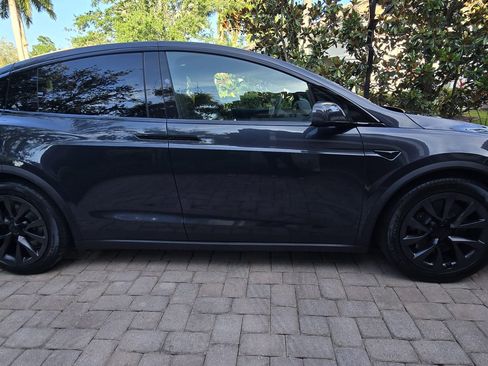 Used 2024 Tesla Model X AWD/4WD image 8