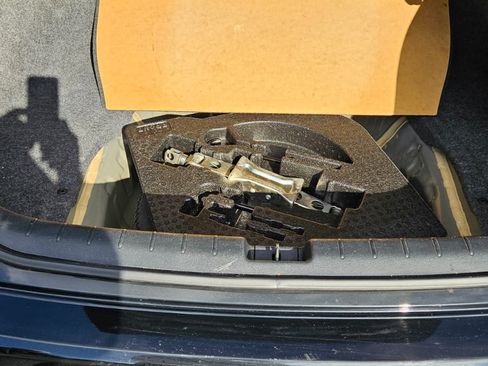 Used 2015 Honda Accord Sport image 5