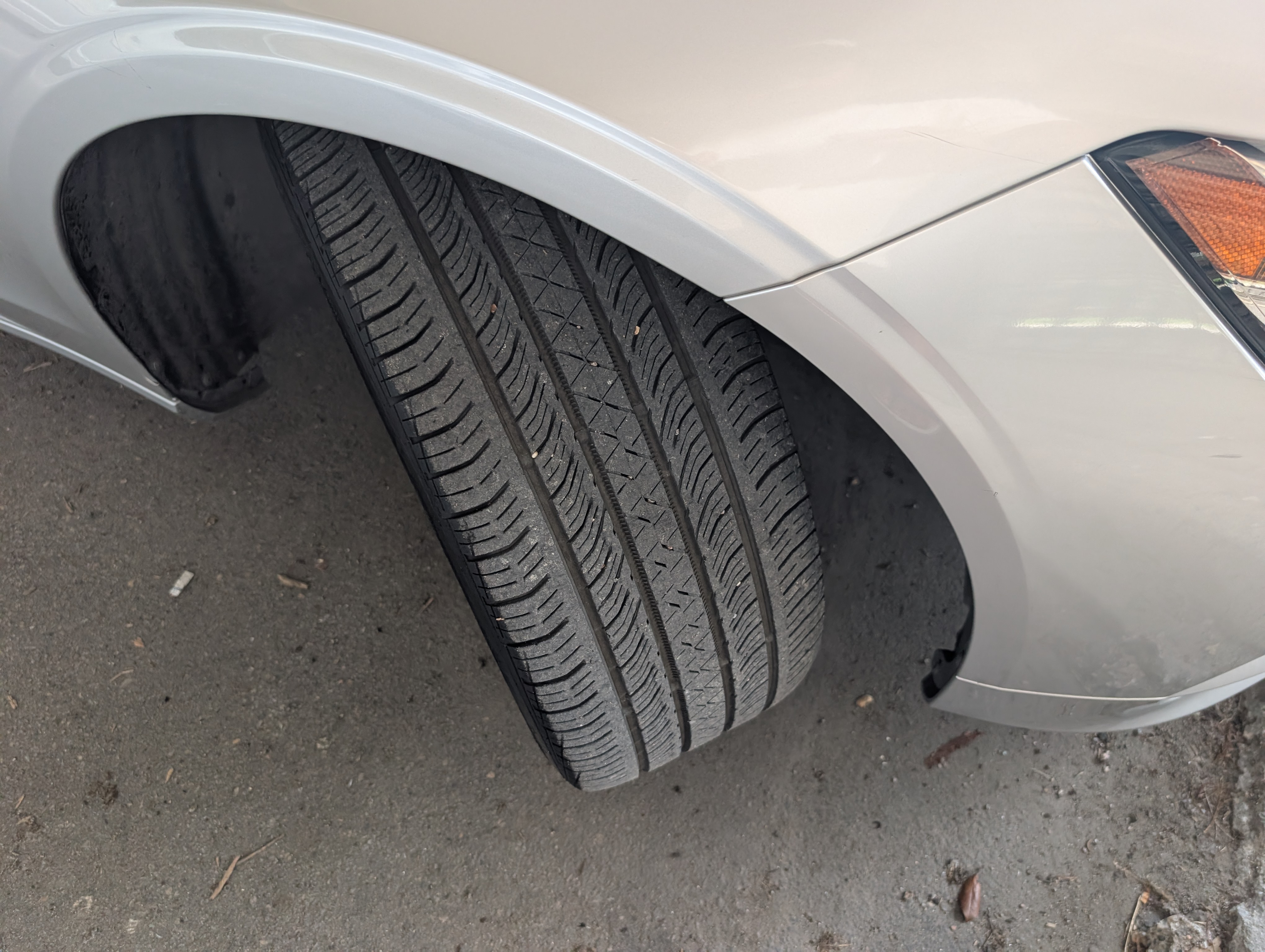 Used 2018 Volvo S90 T5 Momentum FWD image 4