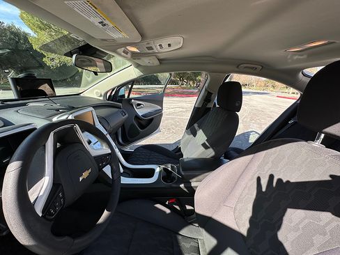 Used 2013 Chevrolet Volt Sedan 4D image 25