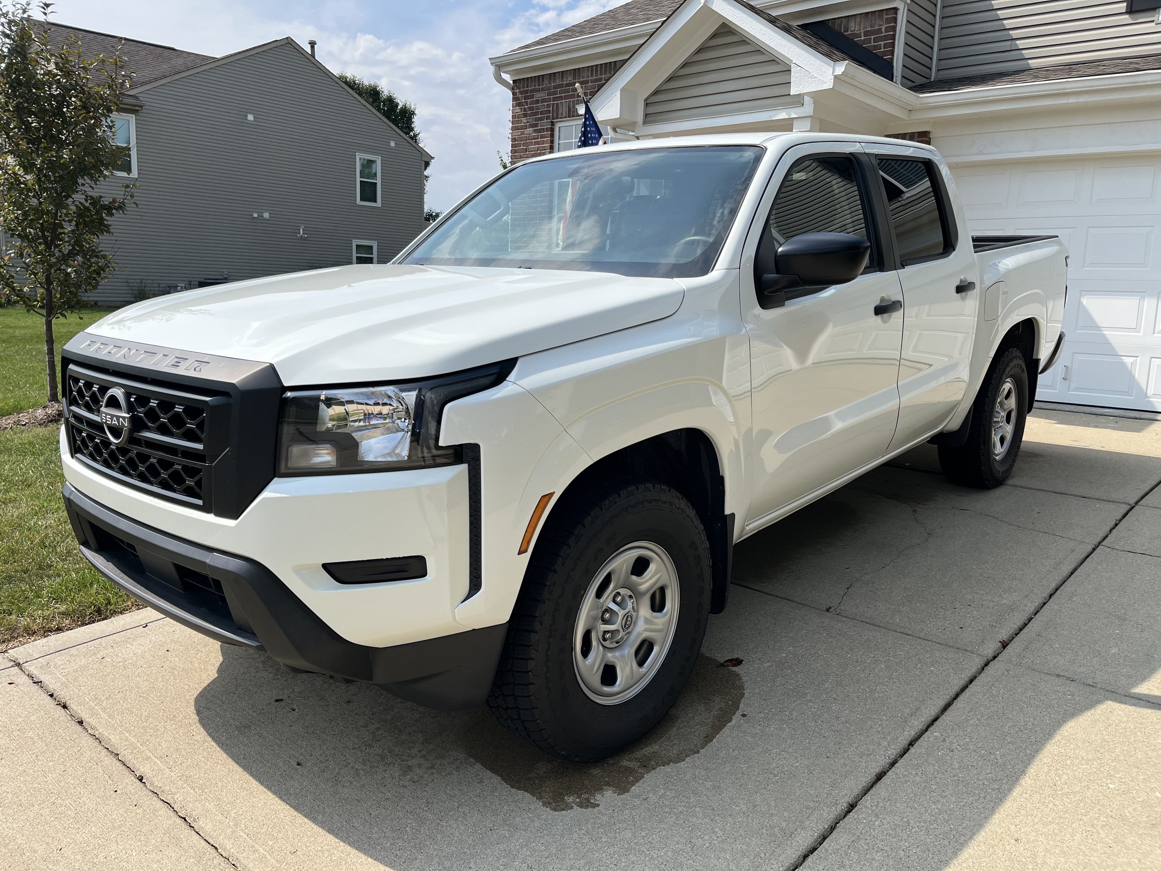 Used 2022 Nissan Frontier S w/ Technology Package AWD/4WD image 1