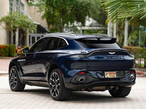 Used 2021 Aston Martin DBX AWD/4WD image 14