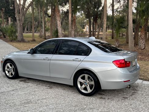 Used 2014 BMW 320i Sedan image 2