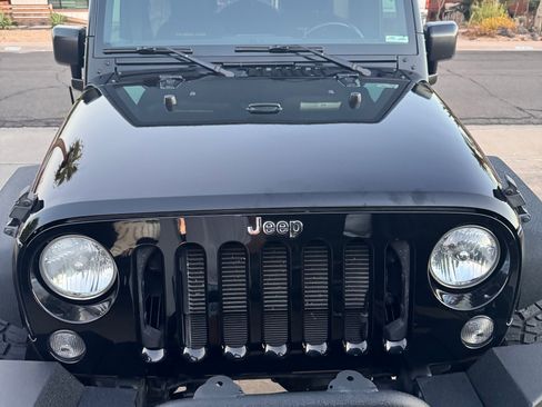 Used 2016 Jeep Wrangler Unlimited Rubicon w/ Max Tow Package AWD/4WD image 8