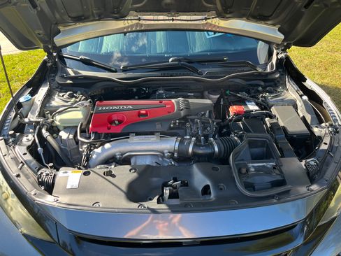 Used 2019 Honda Civic Type R image 14