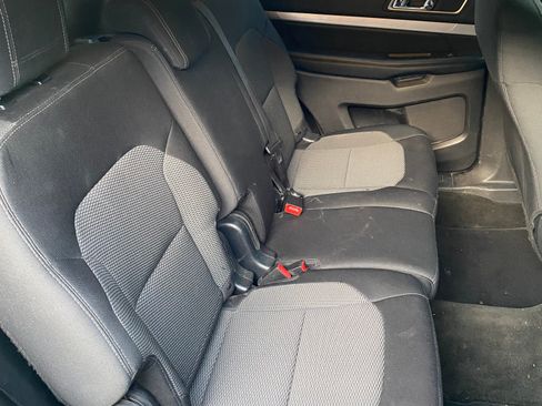 Used 2016 Ford Explorer XLT image 14