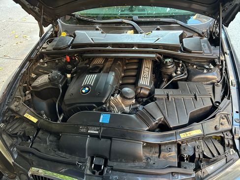 Used 2008 BMW 328i Convertible image 18