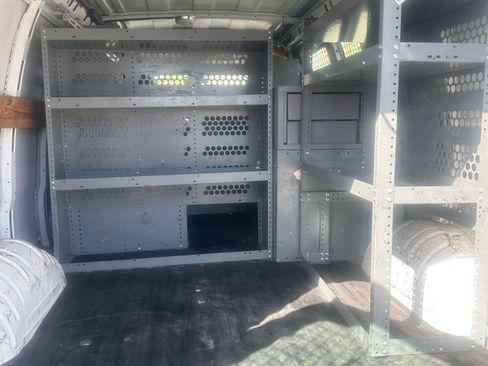 Used 2014 Chevrolet Express 2500 RWD image 1