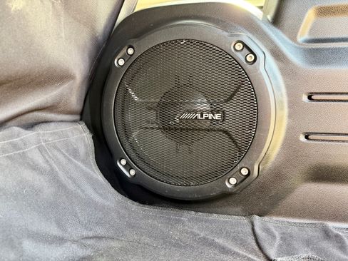 Used 2021 Jeep Wrangler Unlimited Rubicon 4xe w/ Steel Bumper Group image 19