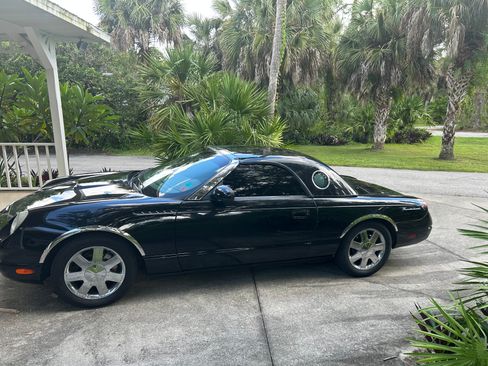 Used 2002 Ford Thunderbird image 4
