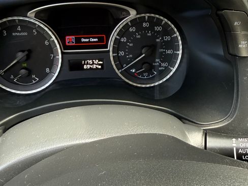 Used 2019 INFINITI QX60 Luxe w/ Sensory Package FWD image 10