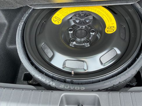 Used 2027 Rivian R2 Performance AWD/4WD image 6