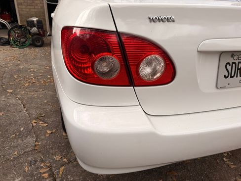 Used 2005 Toyota Corolla CE image 12