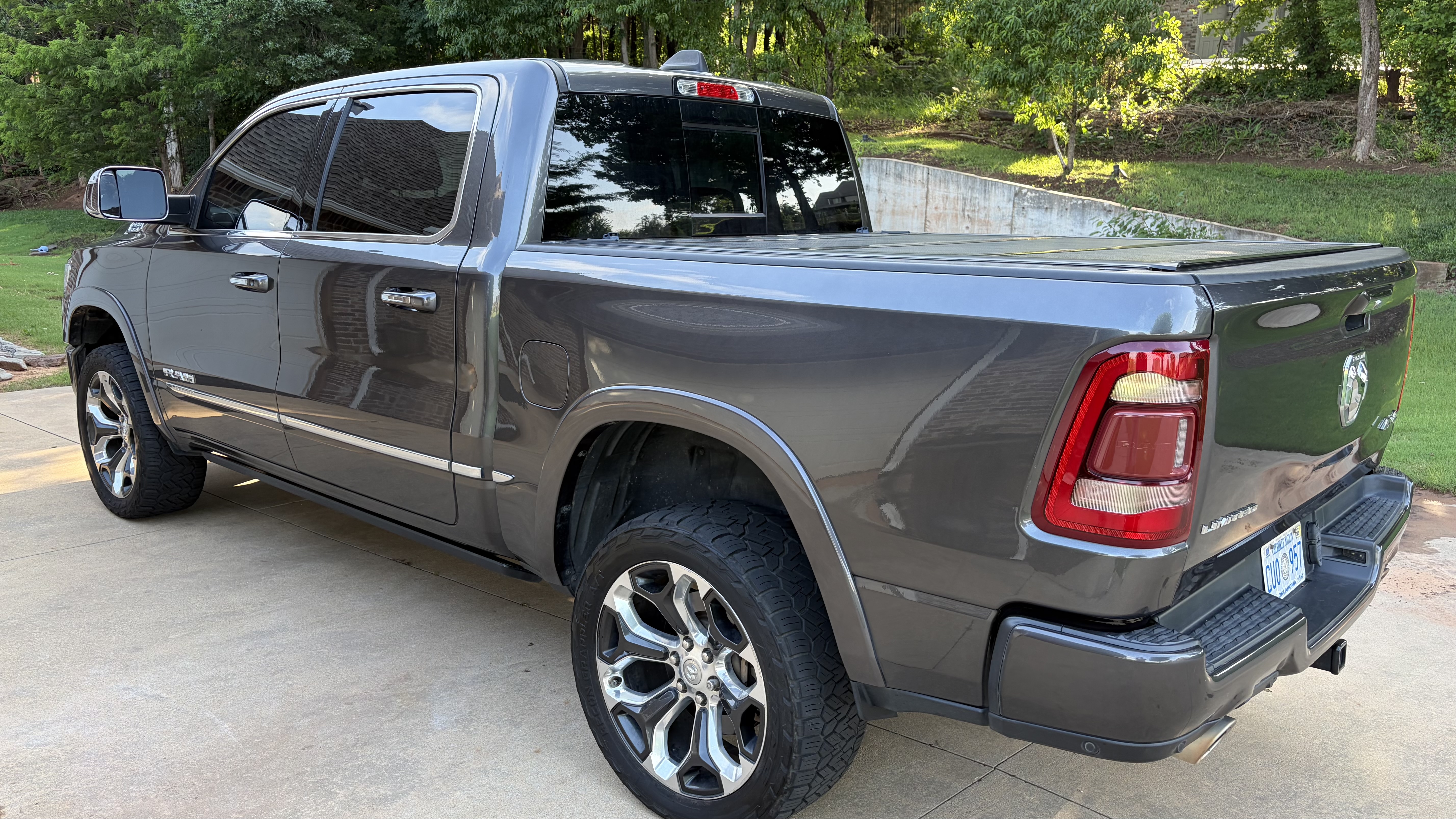 Used 2019 RAM 1500 Limited AWD/4WD image 5