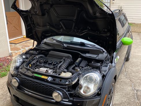 Used 2010 MINI Cooper Clubman S image 4