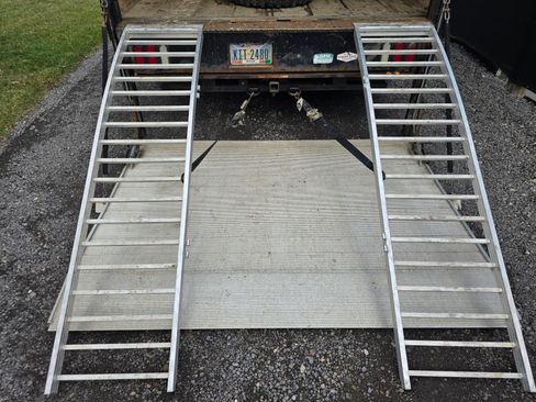 Used 2017 Ford E-450 and Econoline 450 Super Duty image 12