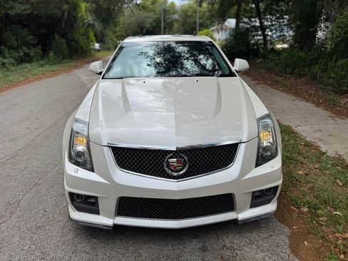 Used 2010 Cadillac CTS V RWD image 6