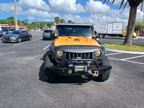 Used 2012 Jeep Wrangler Rubicon w/ PWR Convenience Group image 8