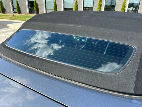 Used 2016 Nissan 370Z Touring image 17