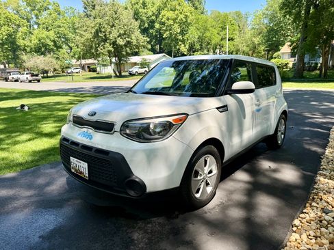 Used 2016 Kia Soul FWD image 13
