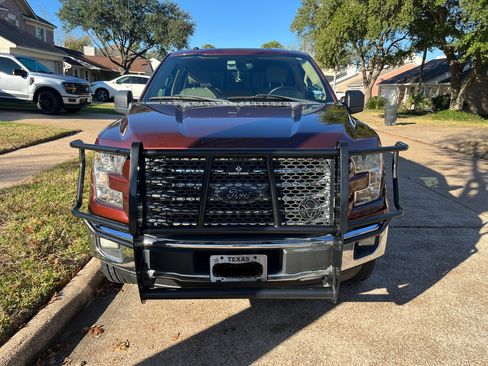 Used 2016 Ford F150 XLT w/ Equipment Group 302A Luxury image 4