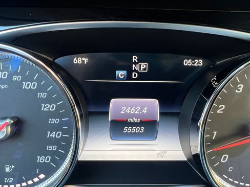 Used 2017 Mercedes-Benz E 300 4MATIC image 12