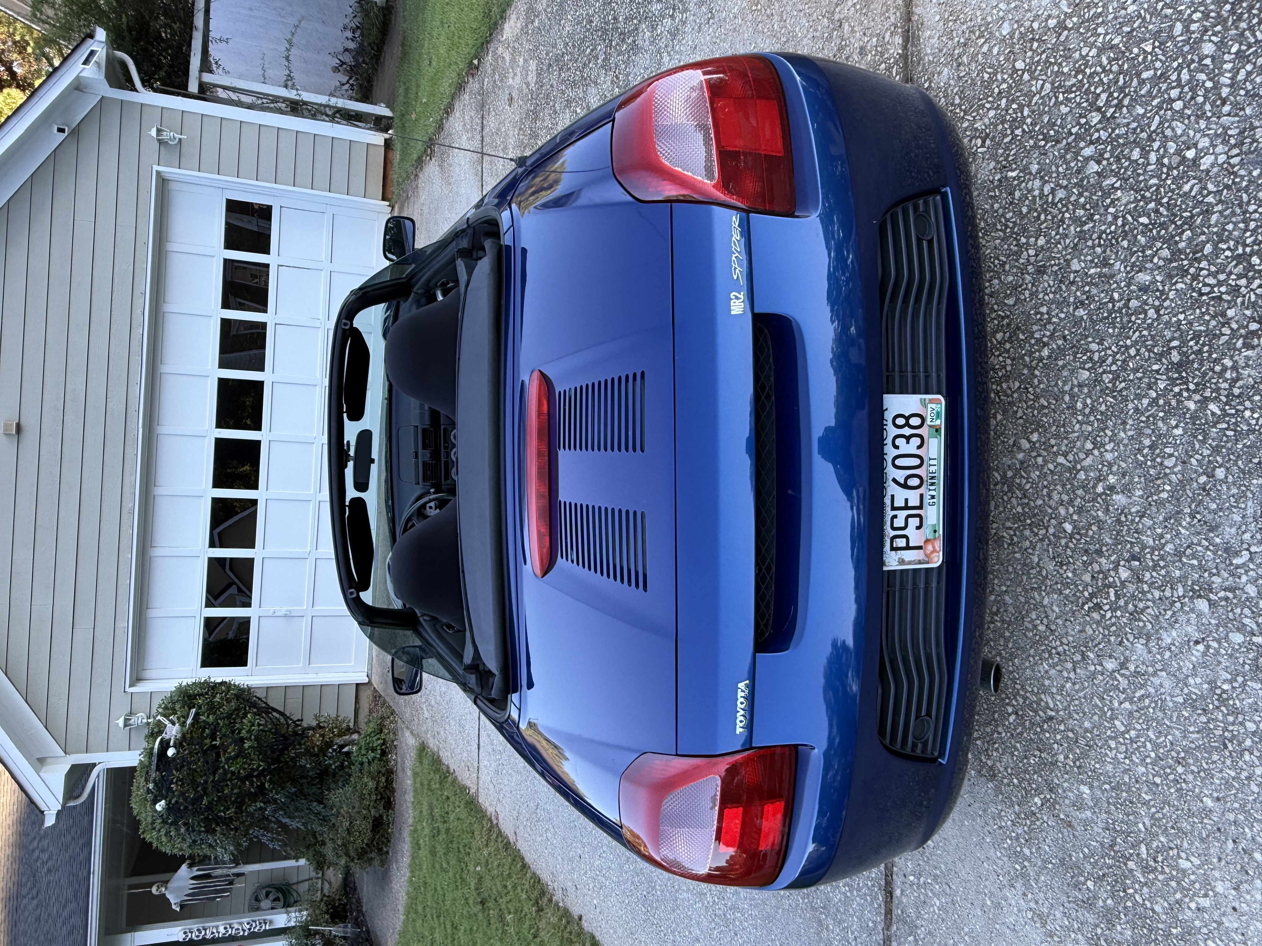 Used 2002 Toyota MR2 RWD image 13