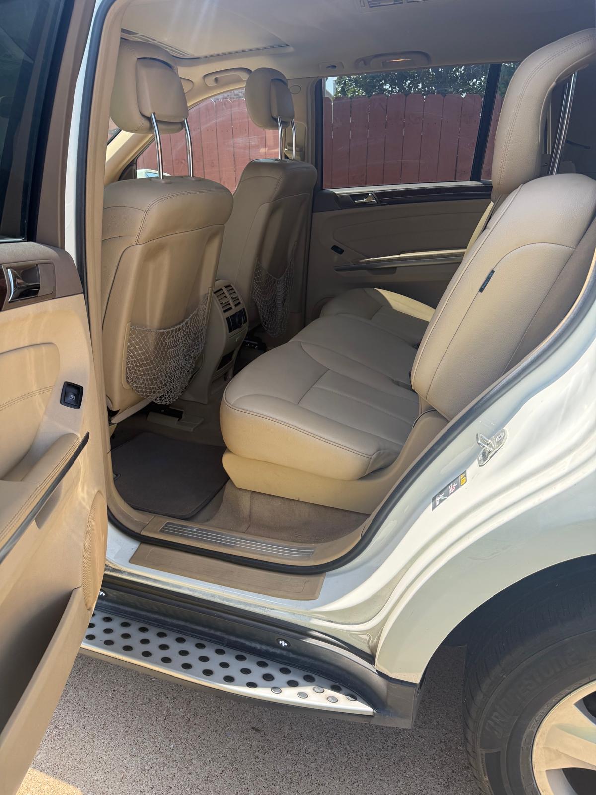 Used 2012 Mercedes-Benz GL 450 4MATIC image 18