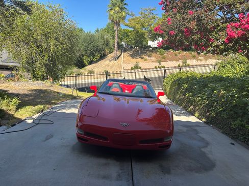 Used 2003 Chevrolet Corvette Convertible w/ Preferred Equipment Group1 image 24