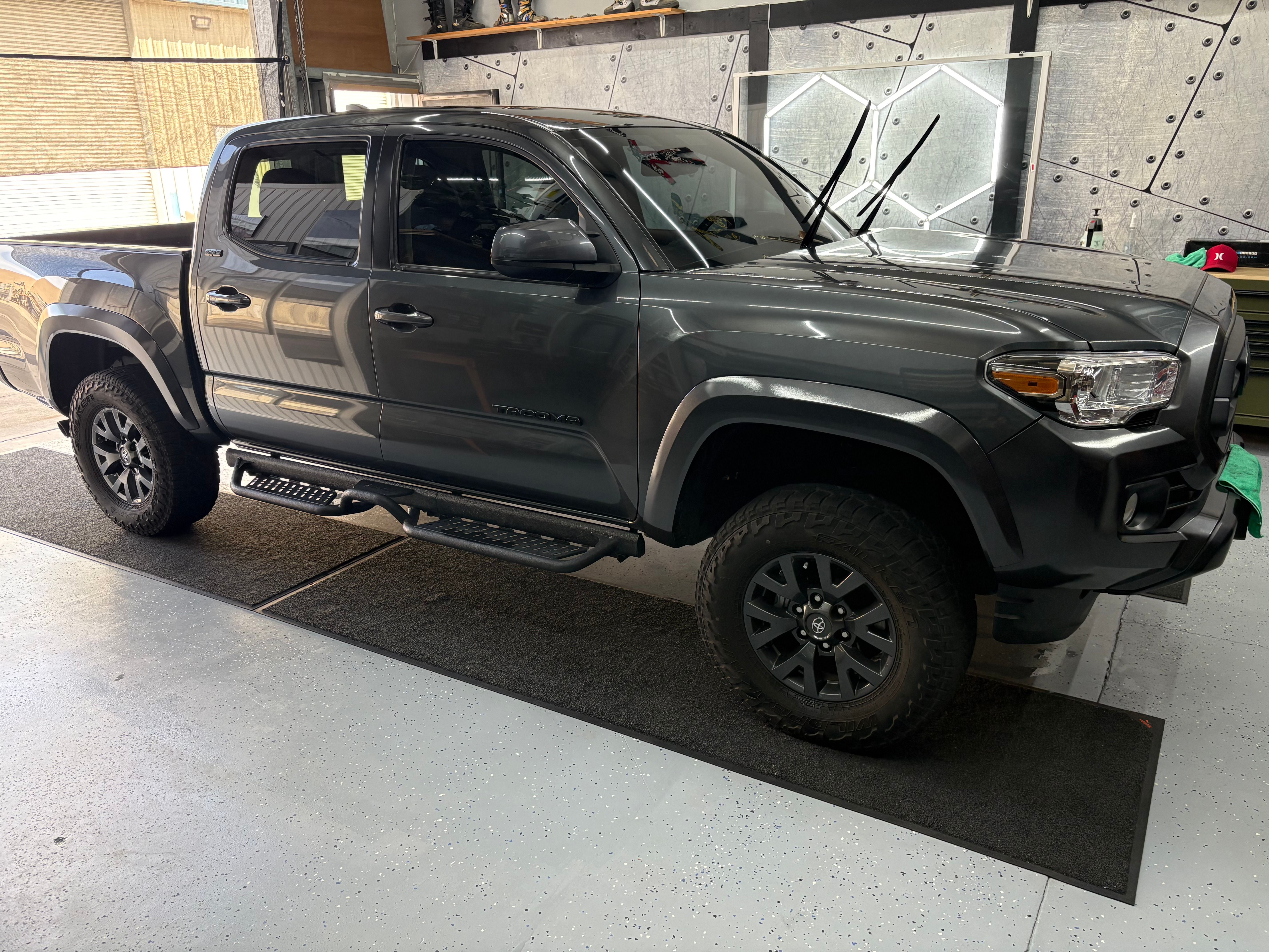 Used 2023 Toyota Tacoma SR5 RWD image 5